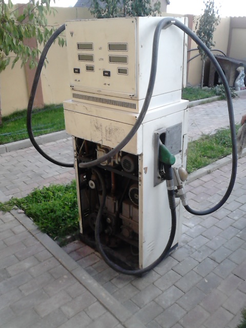 Pompa dubla benzina Adast
